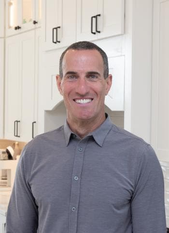 Todd deSatnick